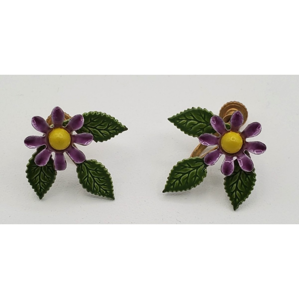 Vtg 1960s Enameled Purple Flower & Green Leaf Screw Back Earrings